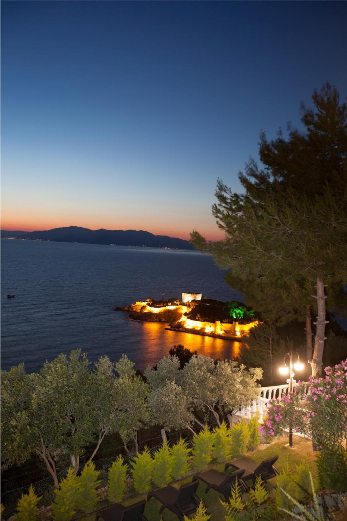 Neopol Hotel Kuşadası